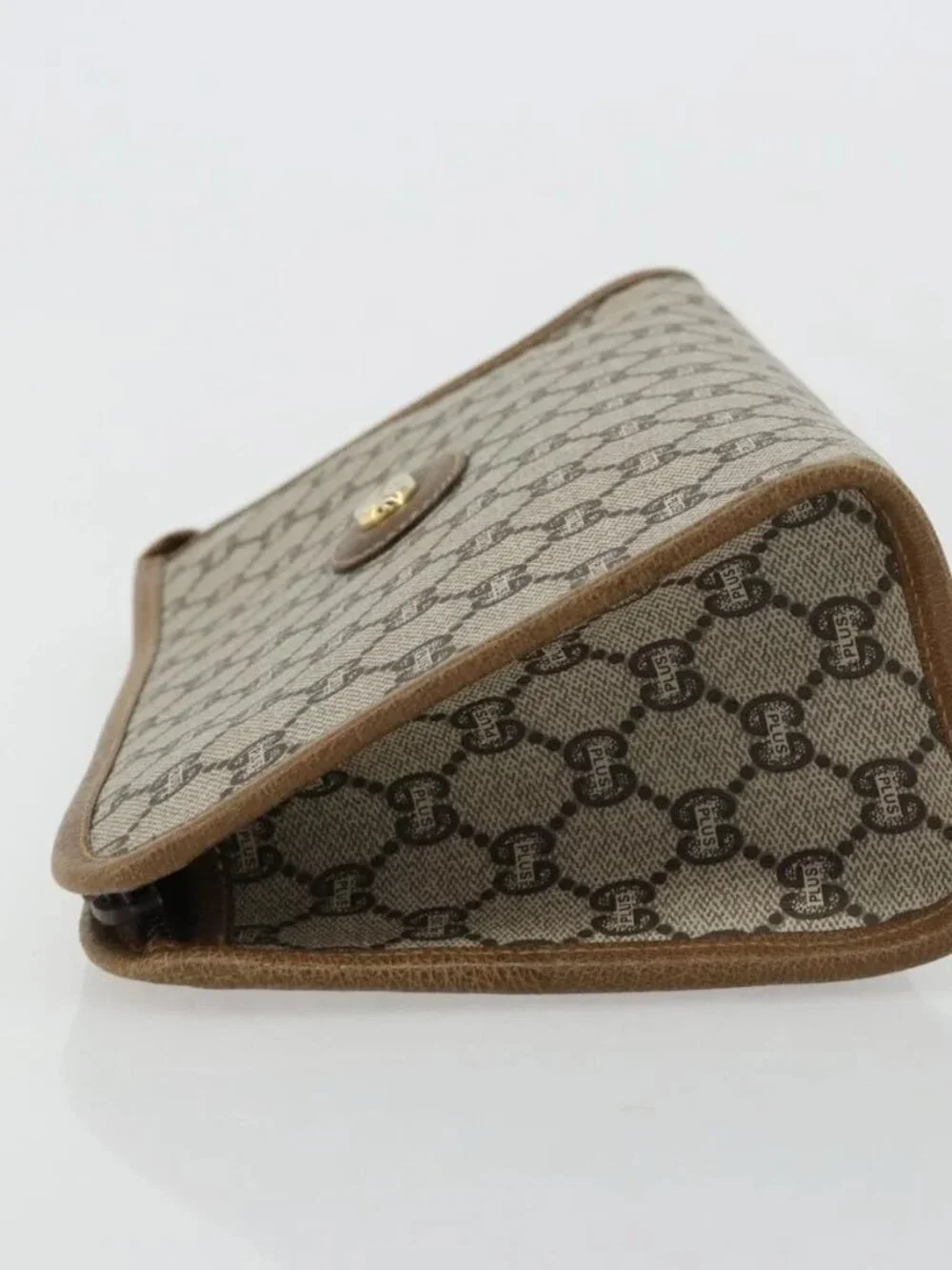 GUCCI GG Plus Supreme Clutch Bag PVC Beige Gold Auth 184487